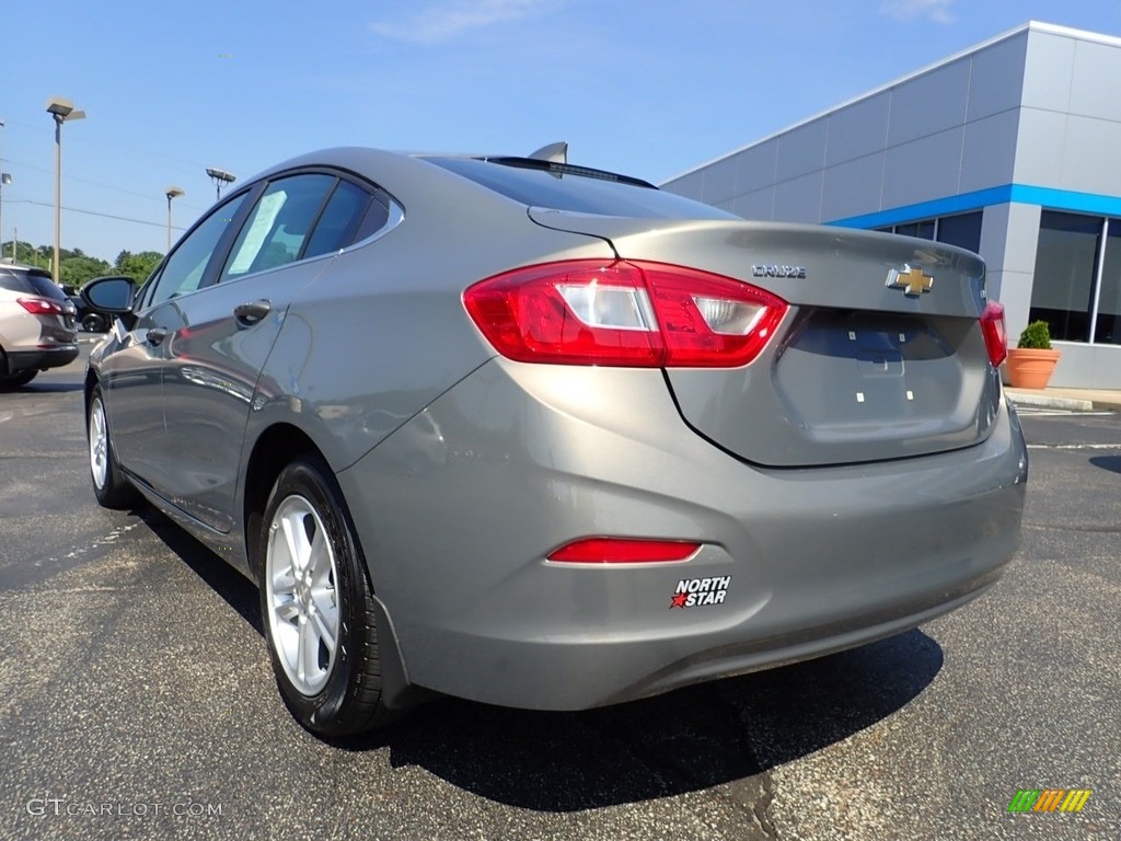 2017 Cruze LT - Pepperdust Metallic / Jet Black photo #5