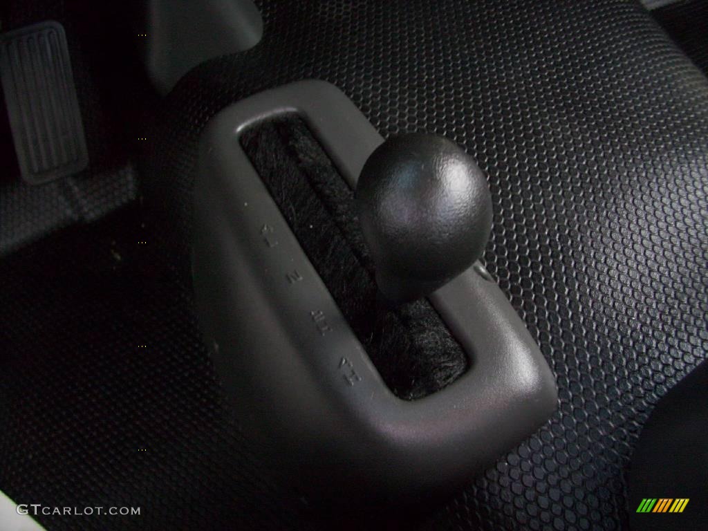 2003 Silverado 1500 Regular Cab 4x4 - Arrival Blue Metallic / Dark Charcoal photo #16