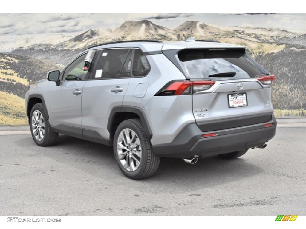 2019 RAV4 XLE AWD - Silver Sky Metallic / Light Gray photo #3