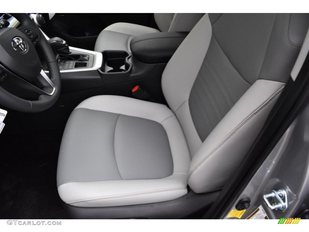 2019 RAV4 XLE AWD - Silver Sky Metallic / Light Gray photo #6