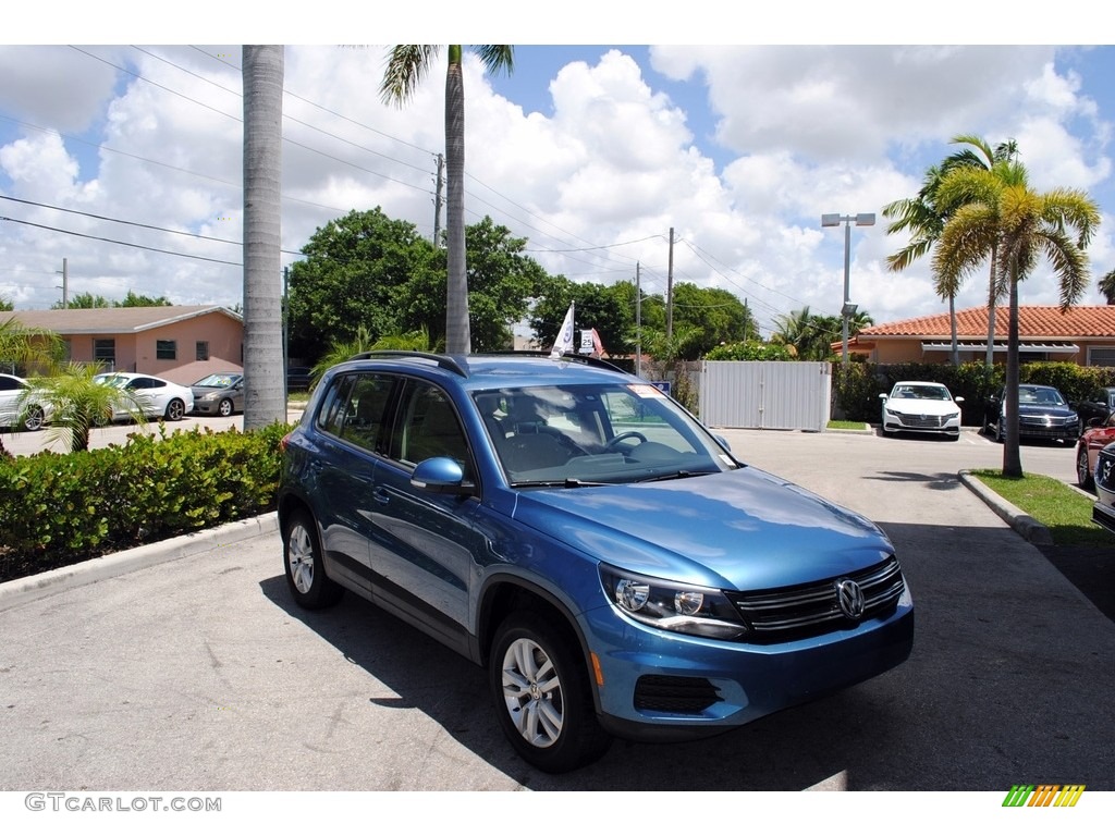 Pacific Blue Metallic Volkswagen Tiguan