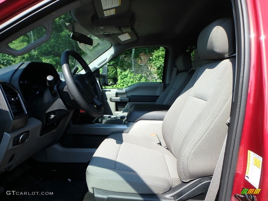 2019 F250 Super Duty XLT Crew Cab 4x4 - Ruby Red / Earth Gray photo #10