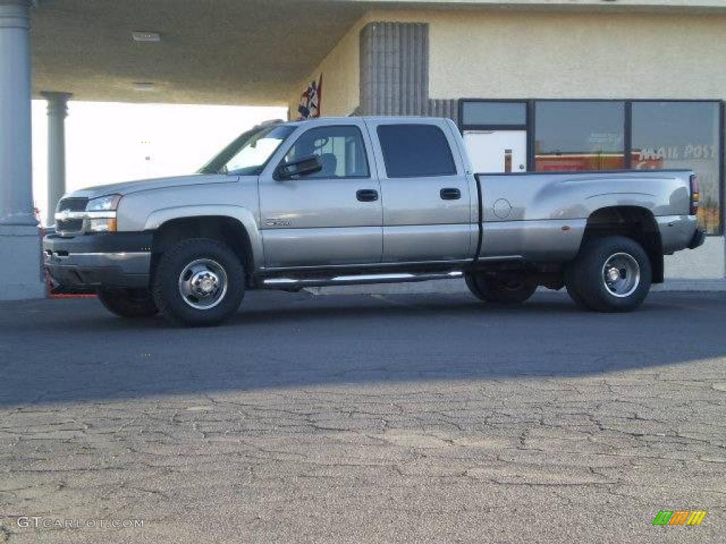 2003 Silverado 3500 LS Crew Cab Dually - Light Pewter Metallic / Dark Charcoal photo #9