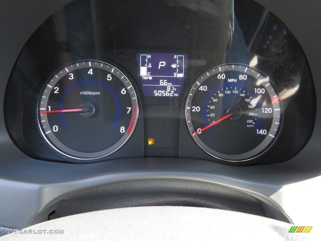 2016 Accent SE Sedan - Century White / Gray photo #24
