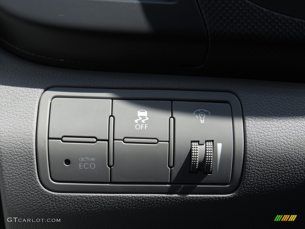 2016 Accent SE Sedan - Century White / Gray photo #28