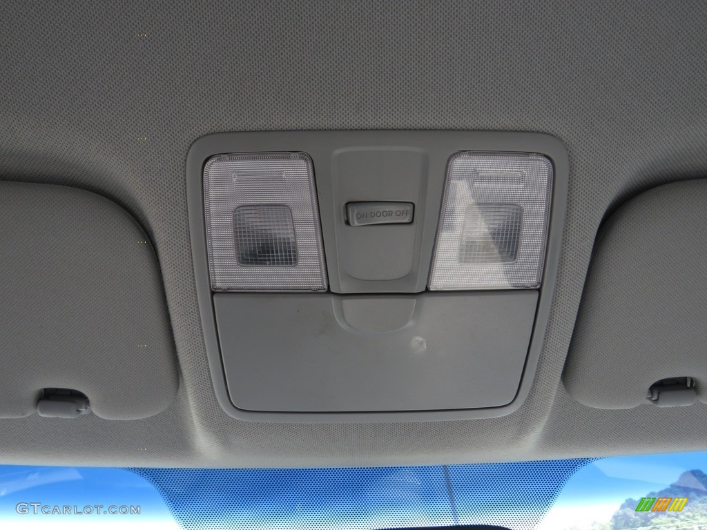 2016 Accent SE Sedan - Century White / Gray photo #30