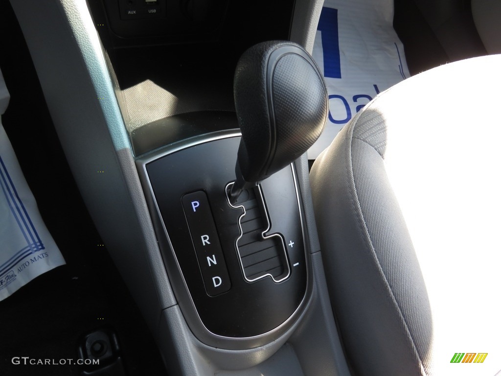 2016 Accent SE Sedan - Century White / Gray photo #33