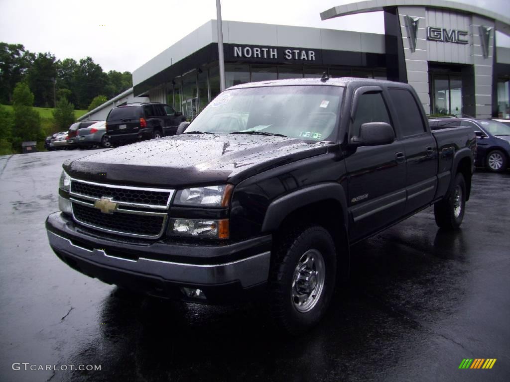 2006 Silverado 1500 LT Crew Cab 4x4 - Black / Dark Charcoal photo #1