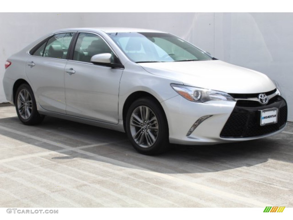 2017 Camry SE - Celestial Silver Metallic / Black photo #1