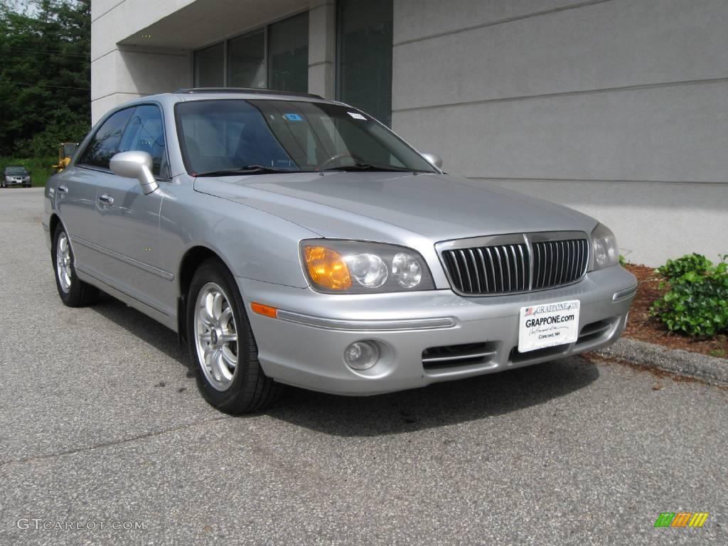 2002 XG350 L Sedan - Titanium Silver / Black photo #1