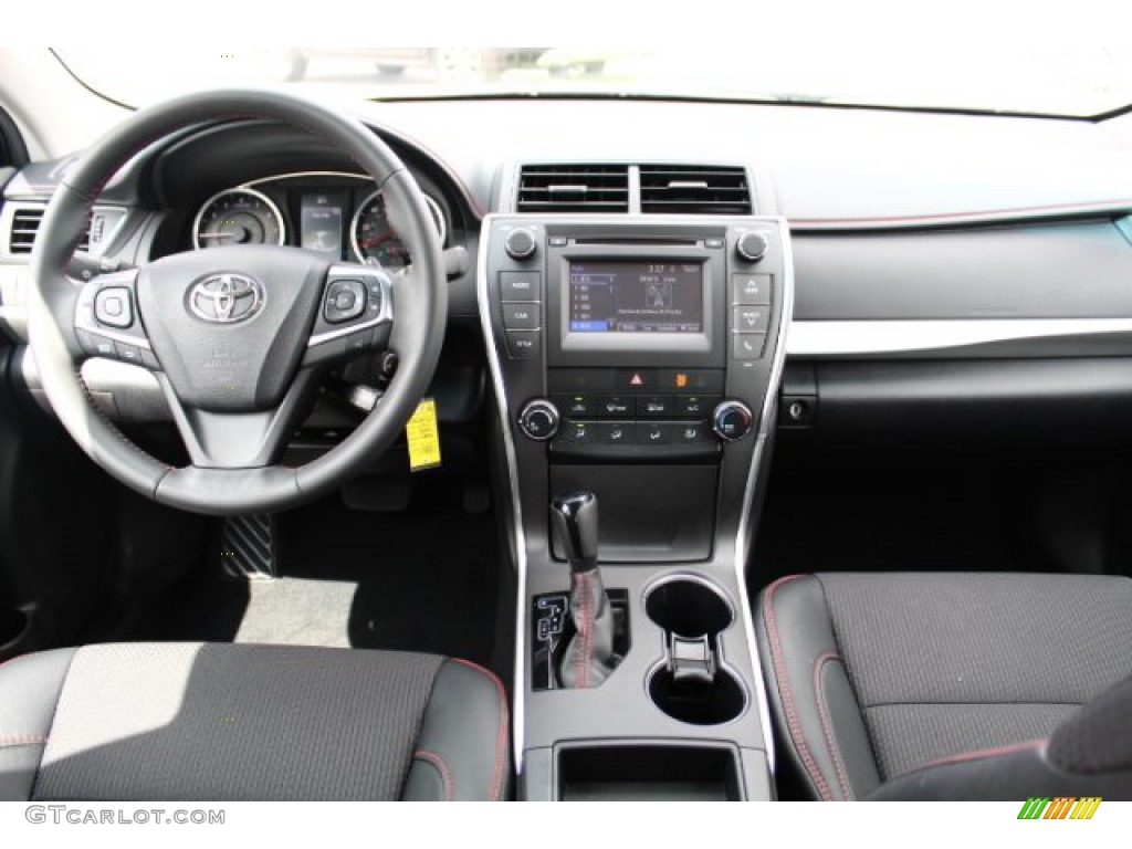 2017 Camry SE - Celestial Silver Metallic / Black photo #8