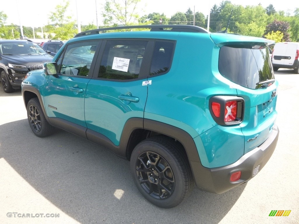 2019 Renegade Latitude 4x4 - Bikini Metallic / Black photo #3