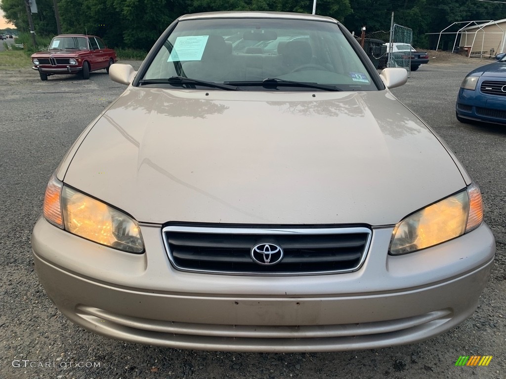 2001 Camry LE - Cashmere Beige Metallic / Gray photo #8