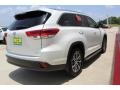 Blizzard White Pearl - Highlander XLE Photo No. 19
