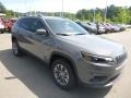 Sting-Gray - Cherokee Latitude Plus 4x4 Photo No. 7