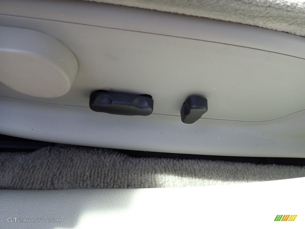 2006 Impala LT - Silverstone Metallic / Gray photo #12