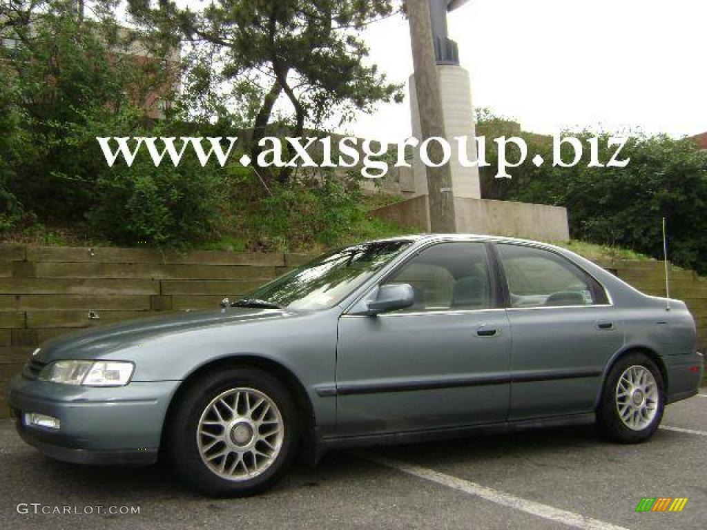 1995 Accord LX Sedan - Phantom Gray Pearl / Gray photo #1