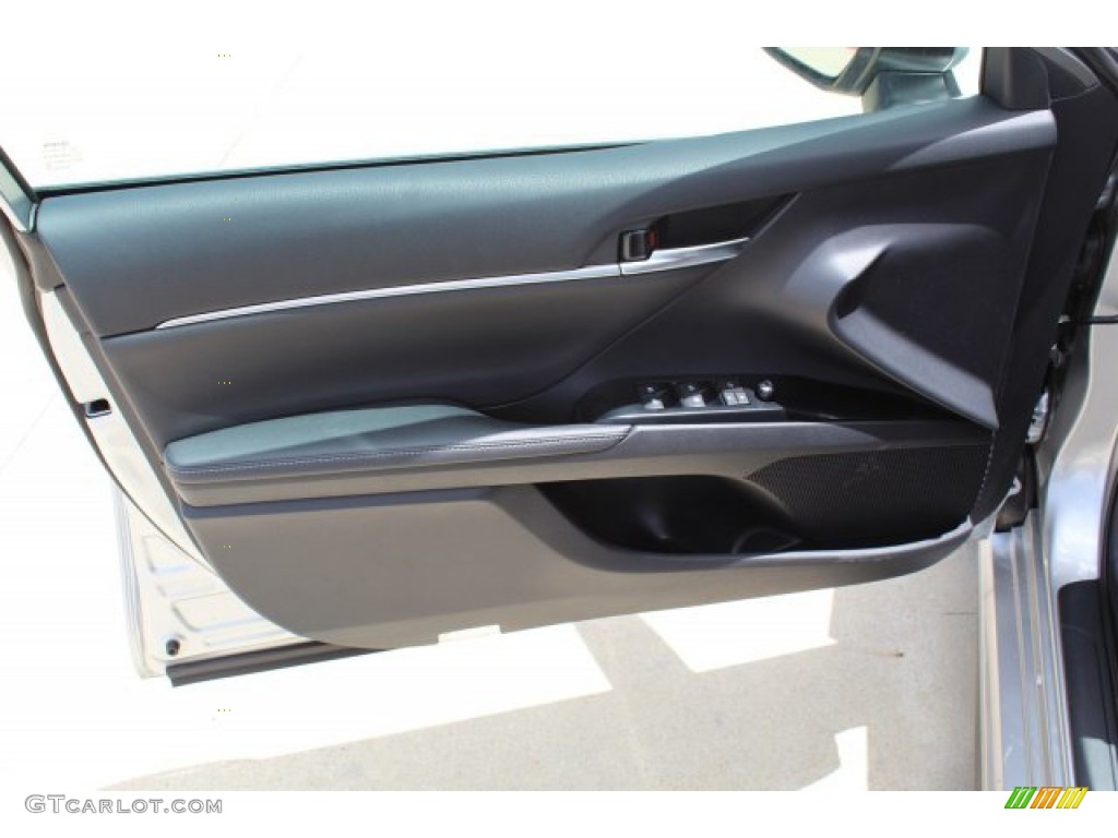 2019 Camry XSE - Celestial Silver Metallic / Black photo #9
