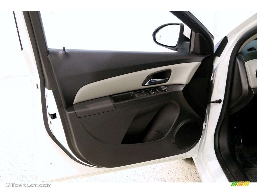 2014 Cruze LT - Summit White / Medium Titanium photo #4