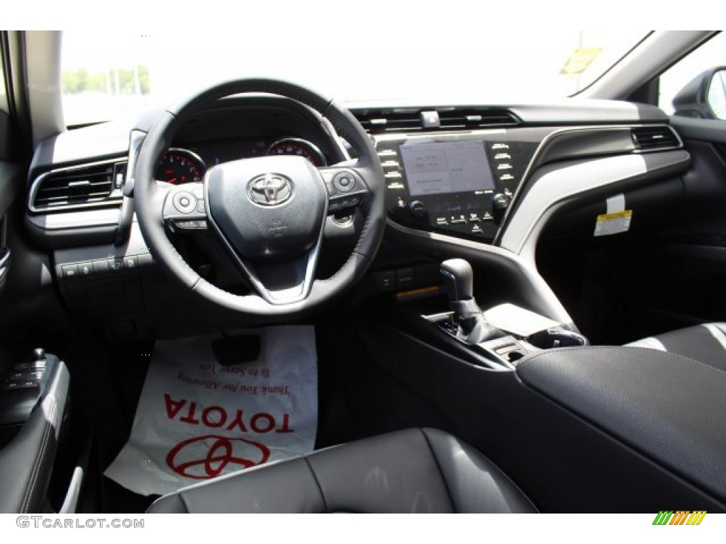 2019 Camry XLE - Celestial Silver Metallic / Ash photo #19