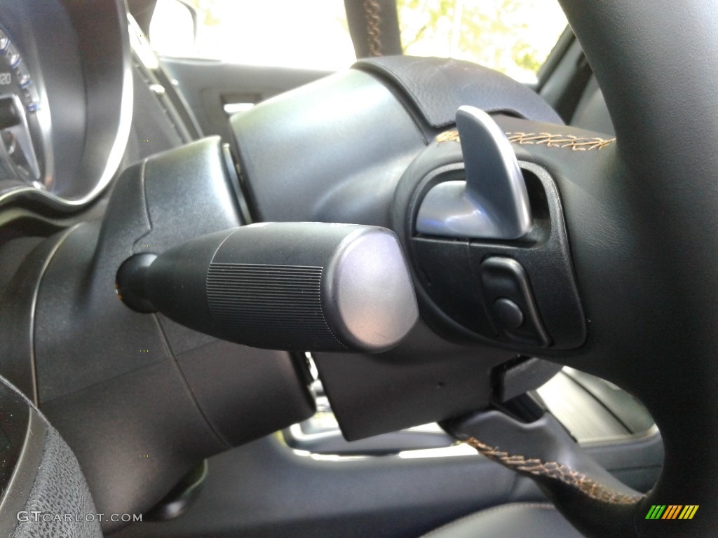 2019 Chrysler 300 S Caramel/Black Steering Wheel Photo #134114441