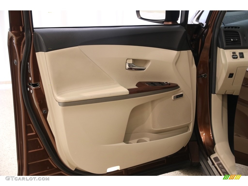 2012 Venza XLE AWD - Sunset Bronze Mica / Ivory photo #4