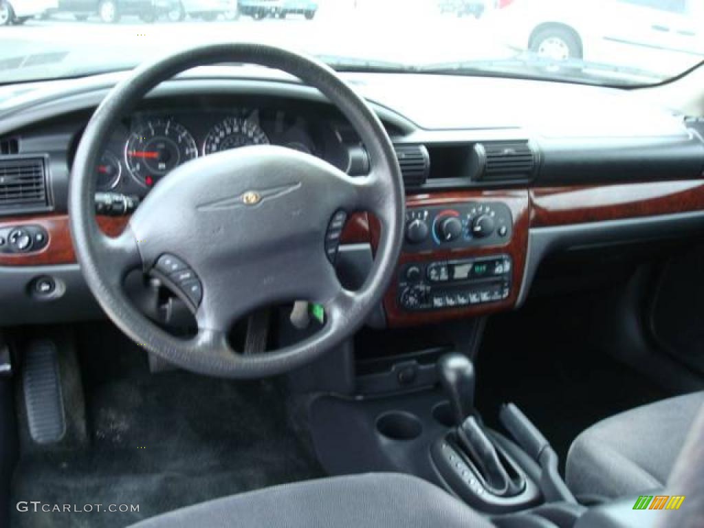 2002 Sebring LX Sedan - Dark Garnet Red Pearl / Dark Slate Gray photo #20