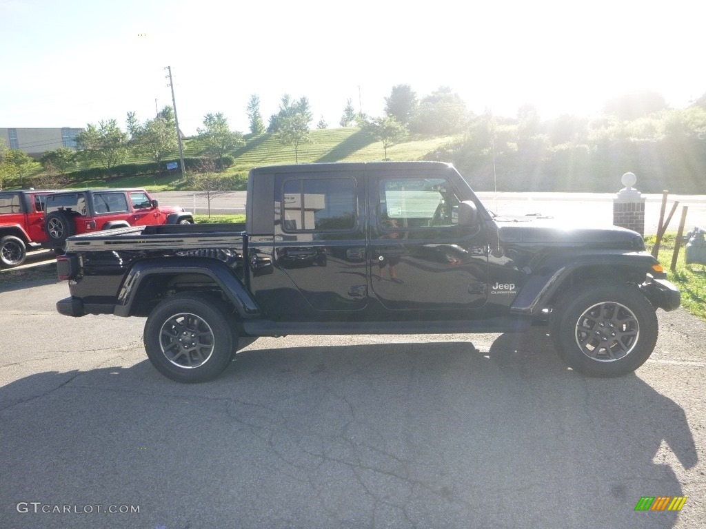 2020 Gladiator Overland 4x4 - Black / Black photo #9