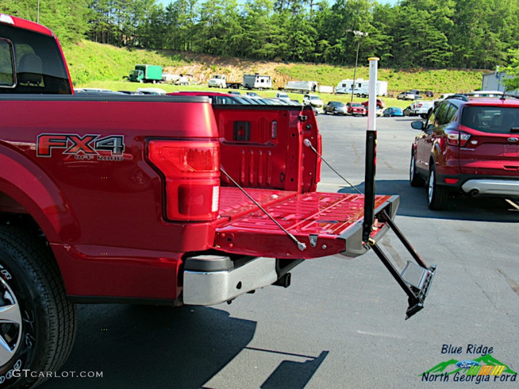 2019 F150 XLT SuperCrew 4x4 - Ruby Red / Earth Gray photo #13