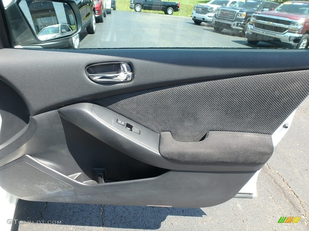 2007 Altima 2.5 S - Winter Frost Pearl / Charcoal photo #7
