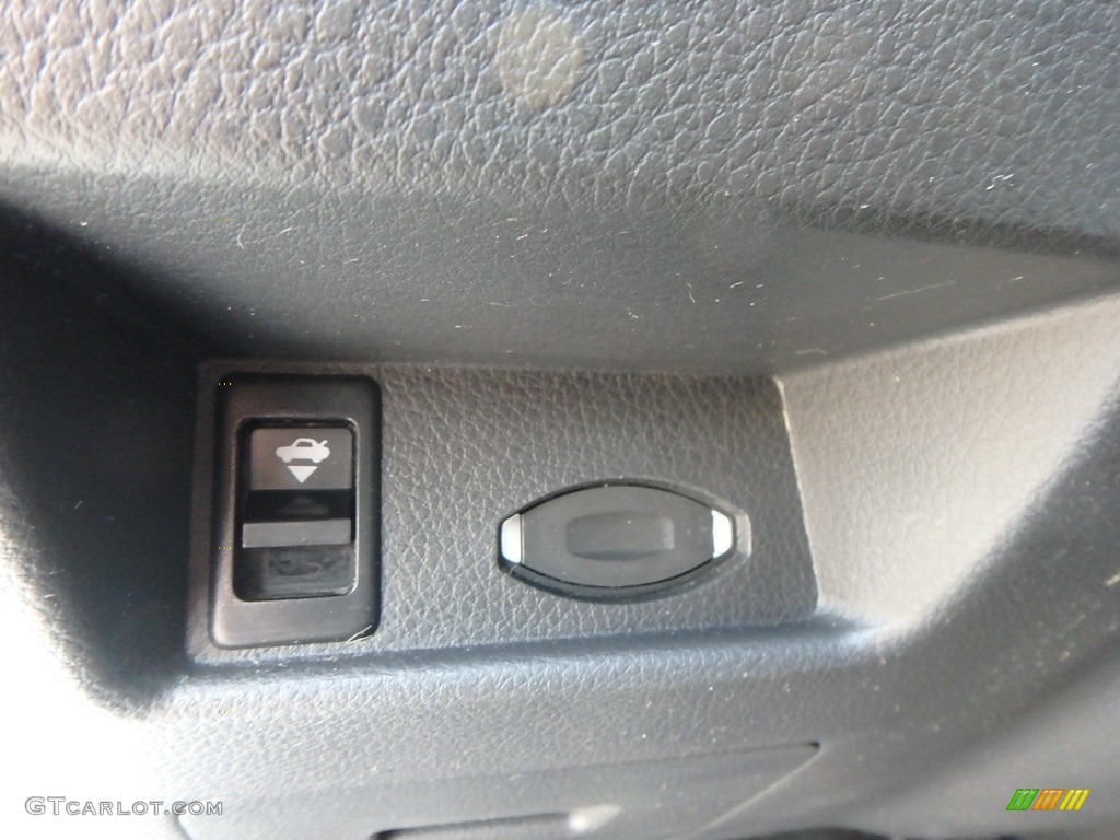 2007 Altima 2.5 S - Winter Frost Pearl / Charcoal photo #22