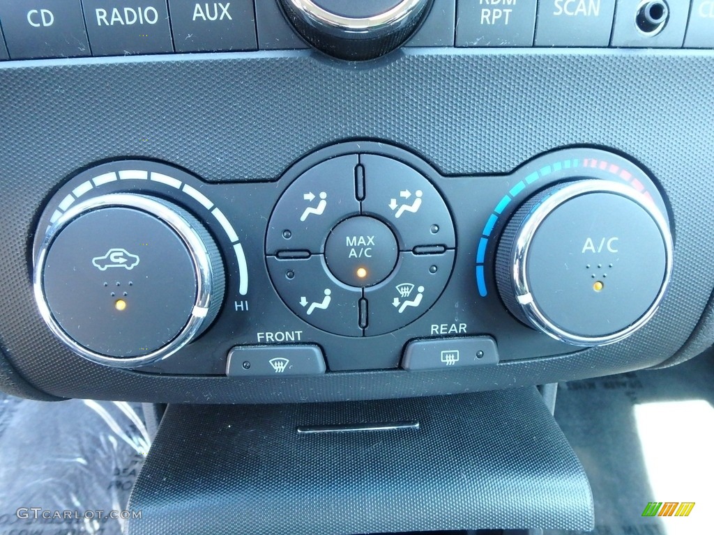 2007 Altima 2.5 S - Winter Frost Pearl / Charcoal photo #25
