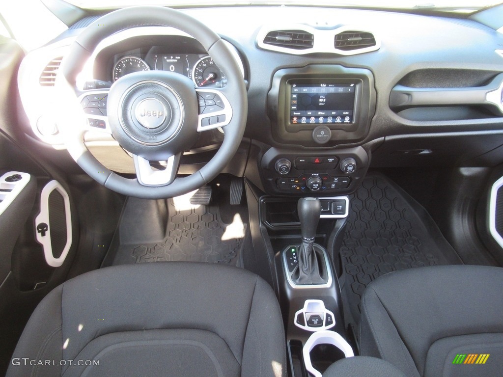 2018 Renegade Latitude - Alpine White / Black photo #14