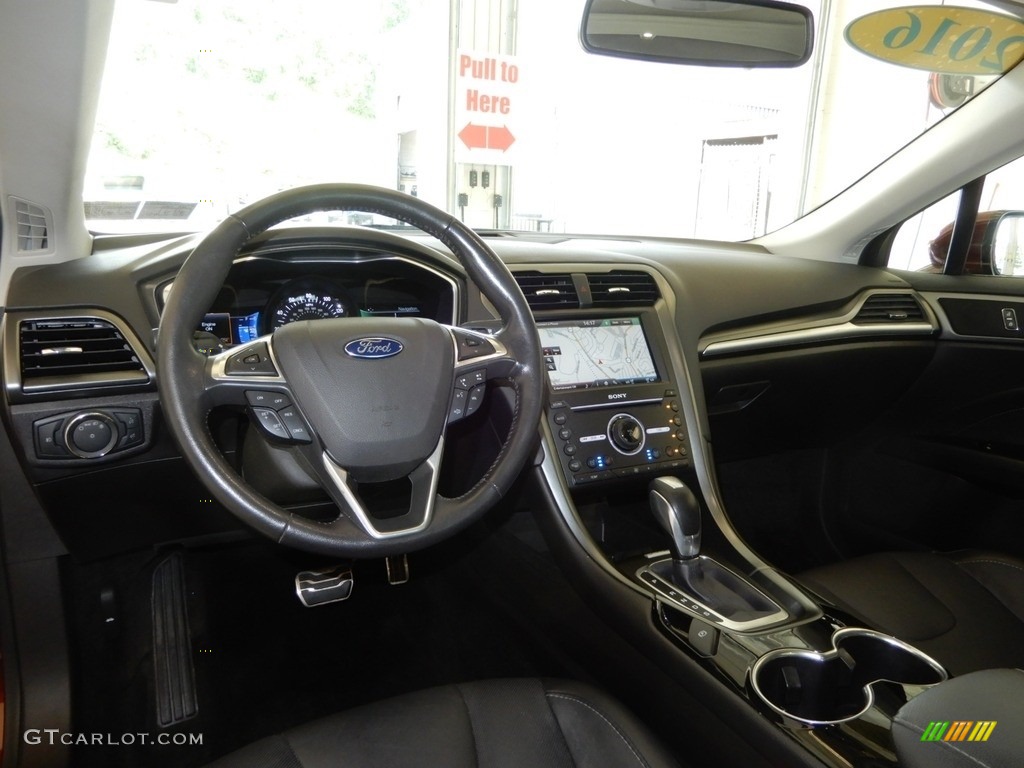 2016 Fusion Titanium AWD - Bronze Fire Metallic / Charcoal Black photo #17