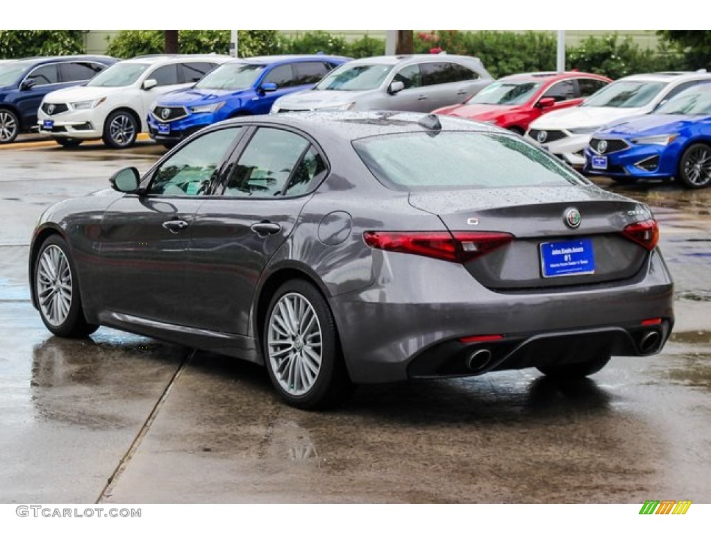 2017 Giulia Ti RWD - Vesuvio Gray Metallic / Black photo #5