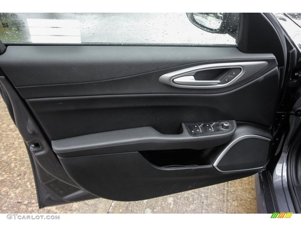 2017 Giulia Ti RWD - Vesuvio Gray Metallic / Black photo #18