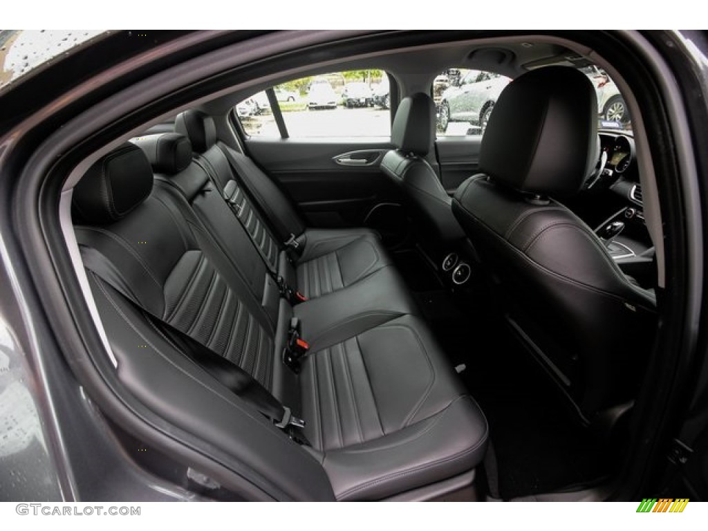 2017 Giulia Ti RWD - Vesuvio Gray Metallic / Black photo #23