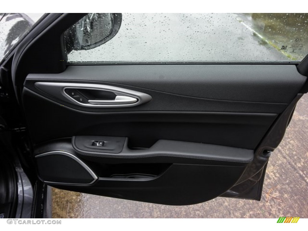 2017 Giulia Ti RWD - Vesuvio Gray Metallic / Black photo #24