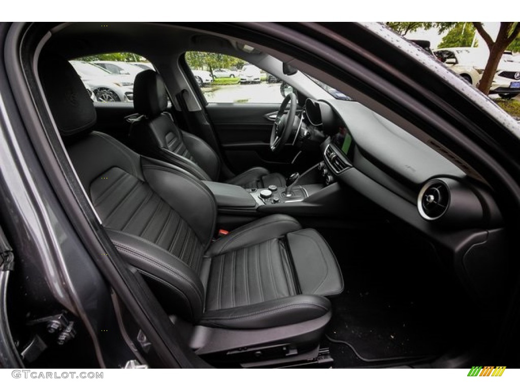 2017 Giulia Ti RWD - Vesuvio Gray Metallic / Black photo #25