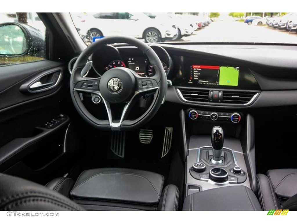 2017 Giulia Ti RWD - Vesuvio Gray Metallic / Black photo #26