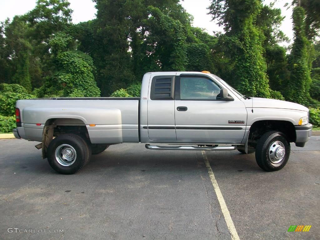 2000 Ram 3500 SLT Extended Cab 4x4 Dually - Light Driftwood Satin Glow / Mist Gray photo #2