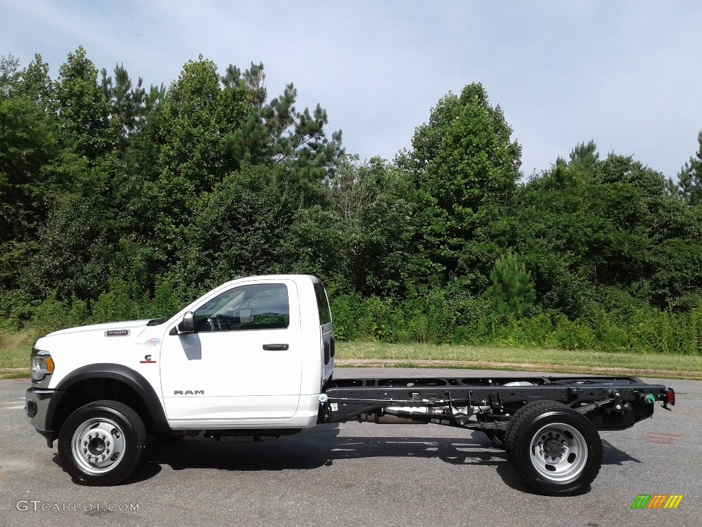 2019 5500 Tradesman Regular Cab 4x4 Chassis - Bright White / Black/Diesel Gray photo #1