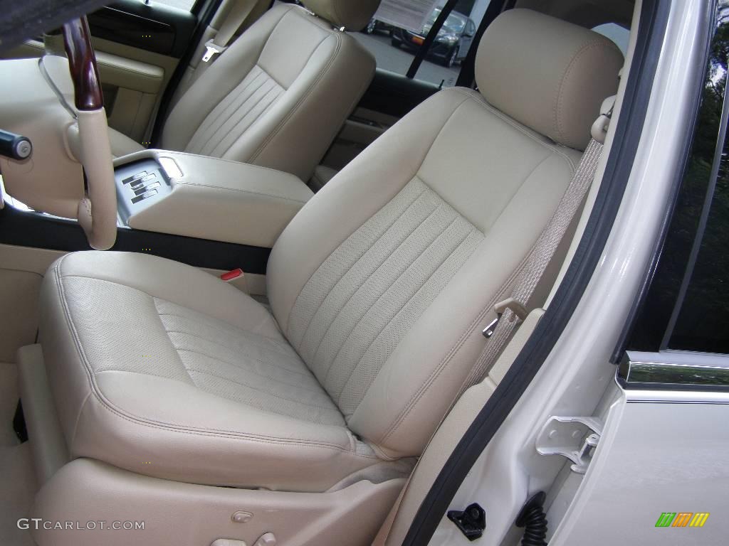2006 Navigator Luxury 4x4 - Cashmere Tri-Coat / Camel photo #14