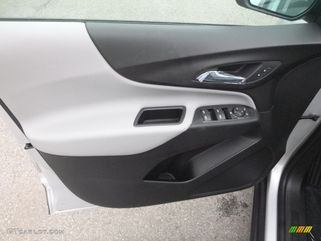 2020 Chevrolet Equinox LS AWD Ash Gray Door Panel Photo #134153458