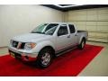 Radiant Silver - Frontier SE Crew Cab Photo No. 3