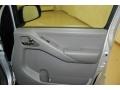 Radiant Silver - Frontier SE Crew Cab Photo No. 17