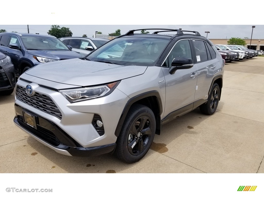 2019 RAV4 XSE AWD Hybrid - Silver Sky Metallic / Black photo #1