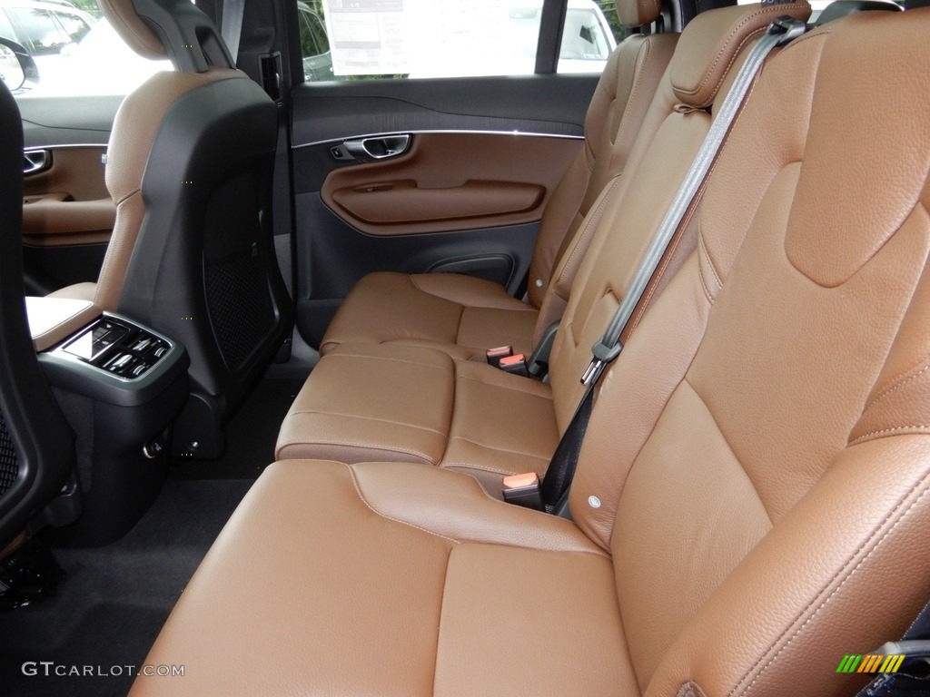 2020 Volvo XC90 T6 AWD Momentum Rear Seat Photo #134161854