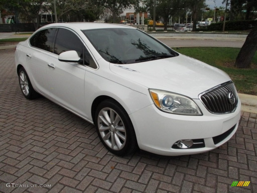 2014 Verano  - Summit White / Medium Titanium photo #25
