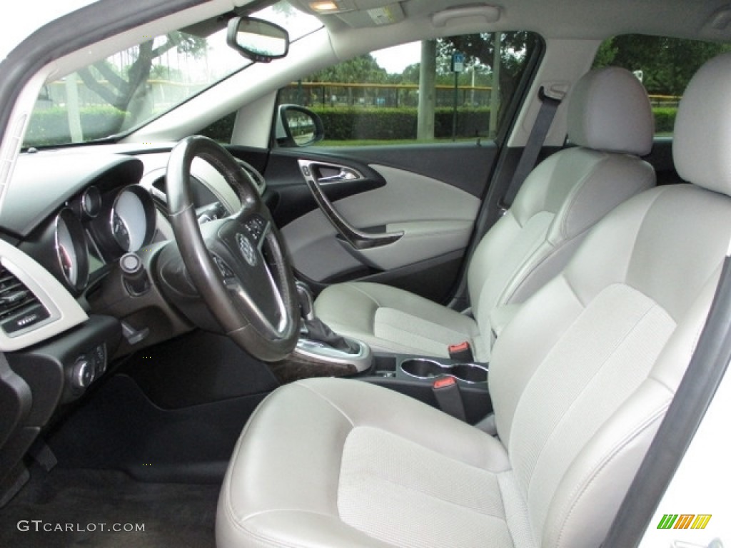 2014 Verano  - Summit White / Medium Titanium photo #41